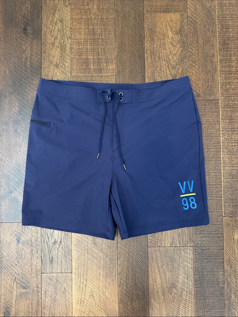 Vineyard Vines Men’s Swim Trunks Inseam 6.5” NWOT